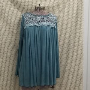Easel Blue Lace long sleeved tunic top